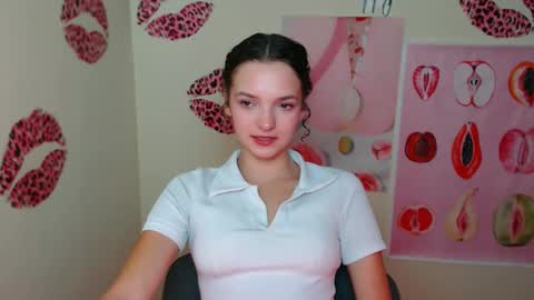 Snapshot of _megasta chatting on September 19, 2025, 6:48 am Susie online show from September 19, 2025, 6:48 am