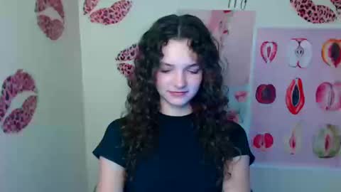 Snapshot of _megasta chatting on September 23, 2025, 6:49 am Susie online show from September 23, 2025, 6:49 am