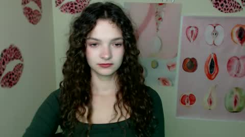 Snapshot of _megasta chatting on October 7, 2025, 6:54 am Susie online show from October 7, 2025, 6:54 am