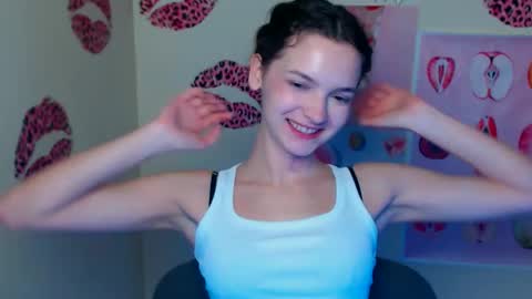 Snapshot of _megasta chatting on October 23, 2025, 7:07 am Susie online show from October 23, 2025, 7:07 am