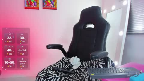 Juli online show from December 27, 2024, 5:59 pm