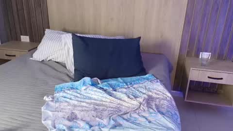 Snapshot of _miamiller_ chatting on February 26, 2025, 11:37 pm _miamiller_ online show from February 26, 2025, 11:37 pm