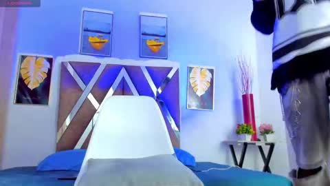 Snapshot of _miguel7w7 chatting on November 30, 2025, 1:37 pm miguel tomorrow from 200 pm Colombia to 1000 pm online show from November 30, 2025, 1:37 pm