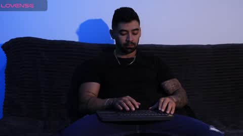 Snapshot of _mikestone chatting on January 24, 2025, 11:37 am soy mike online show from January 24, 2025, 11:37 am