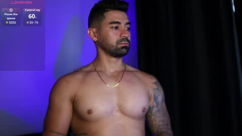 Snapshot of _mikestone chatting on October 17, 2025, 2:52 pm soy mike online show from October 17, 2025, 2:52 pm