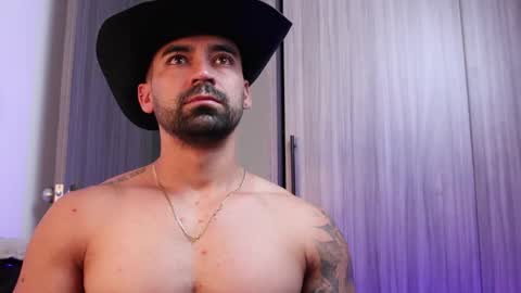 Snapshot of _mikestone chatting on November 7, 2025, 11:54 am soy mike online show from November 7, 2025, 11:54 am