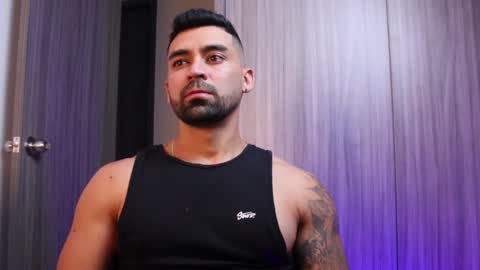 Snapshot of _mikestone chatting on November 9, 2025, 1:04 am soy mike online show from November 9, 2025, 1:04 am