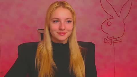 Melanie online show from December 7, 2024, 7:38 am