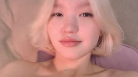 Snapshot of _milli_sun chatting on October 16, 2025, 5:08 am Kim online show from October 16, 2025, 5:08 am