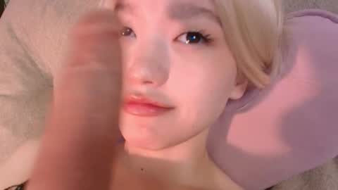 Snapshot of _milli_sun chatting on October 22, 2025, 5:19 am Kim online show from October 22, 2025, 5:19 am