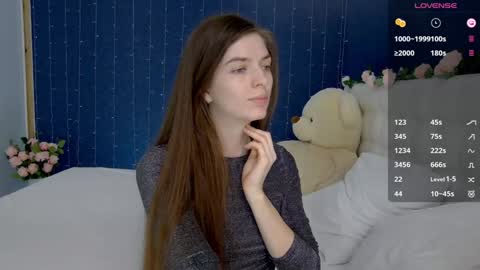 Snapshot of _mirror_girl chatting on February 1, 2025, 3:19 am Victoria online show from February 1, 2025, 3:19 am