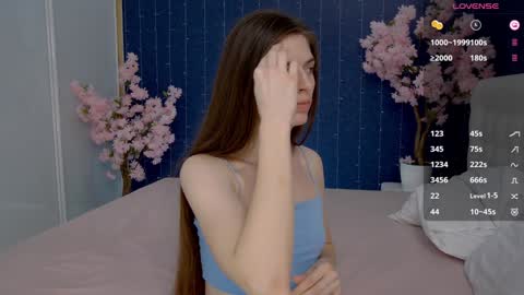Snapshot of _mirror_girl chatting on February 6, 2025, 6:08 am Victoria online show from February 6, 2025, 6:08 am