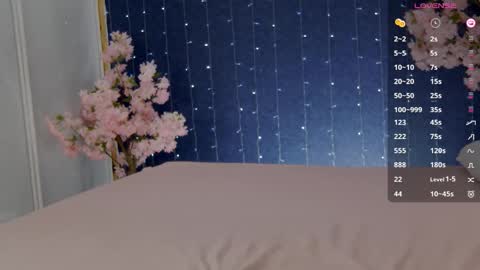 Snapshot of _mirror_girl chatting on October 11, 2025, 5:17 am Victoria online show from October 11, 2025, 5:17 am