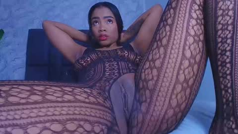 Snapshot of _mishell chatting on September 15, 2025, 7:14 pm Mishell online show from September 15, 2025, 7:14 pm