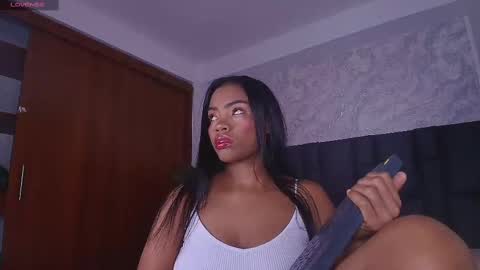 Snapshot of _mishell chatting on October 25, 2025, 2:41 am Mishell online show from October 25, 2025, 2:41 am