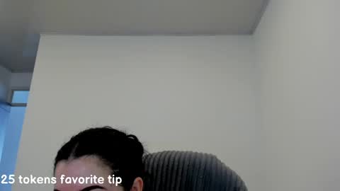 _miss_coco_ online show from February 18, 2025, 2:38 pm