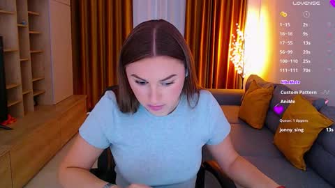 Snapshot of _miss_mia chatting on November 6, 2025, 9:54 am Mia online show from November 6, 2025, 9:54 am