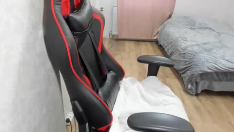 Snapshot of _miss_nikki_ chatting on December 16, 2024, 10:29 am Nikalina online show from December 16, 2024, 10:29 am