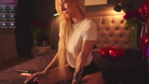 Snapshot of _miumiu_ chatting on February 14, 2025, 2:18 am Sasha online show from February 14, 2025, 2:18 am