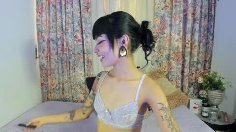 Snapshot of _mizuki chatting on December 16, 2024, 2:49 pm mizuki  online show from December 16, 2024, 2:49 pm