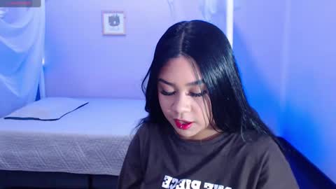 nahomi  online show from March 10, 2025, 8:15 am