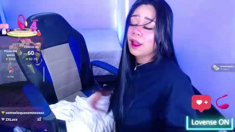 nahomi  online show from September 25, 2025, 4:05 am