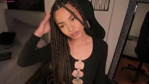 Nati - Independ model online show from September 16, 2025, 4:02 am