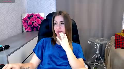 Snapshot of _naughty_megan_ chatting on March 7, 2025, 8:13 am Megan online show from March 7, 2025, 8:13 am