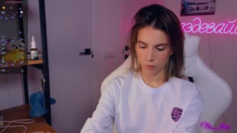 Nika online show from September 19, 2025, 7:03 pm