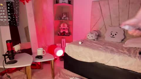 Niah  You can call me Ni or cutie haha online show from February 16, 2025, 8:22 pm