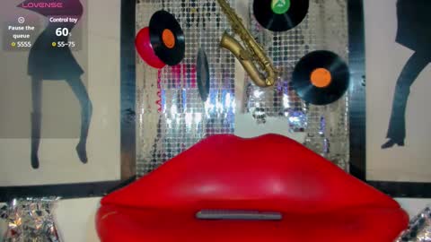 Nicky  Please help me with your thumbs up its importan online show from February 17, 2025, 10:47 pm