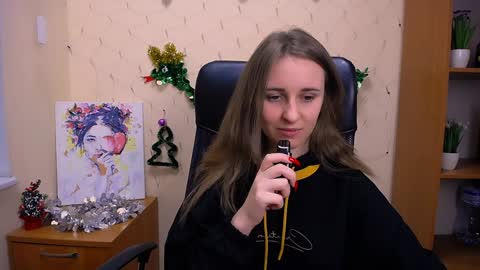 Snapshot of _nicole_new chatting on January 3, 2025, 3:33 pm Nica online show from January 3, 2025, 3:33 pm