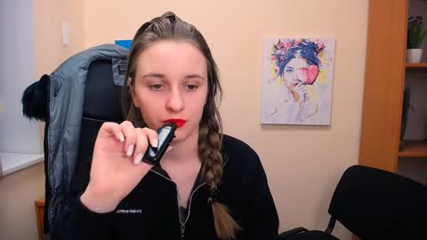 Snapshot of _nicole_new chatting on February 24, 2025, 5:53 pm Nica online show from February 24, 2025, 5:53 pm