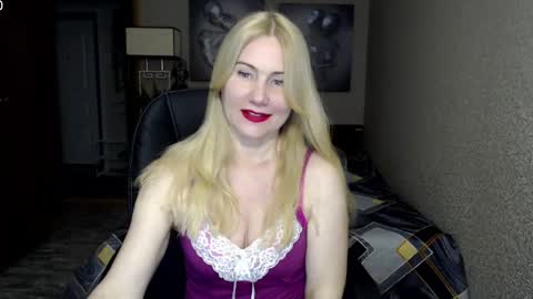 Snapshot of _night_fantasy_ chatting on February 17, 2025, 8:15 pm Donella online show from February 17, 2025, 8:15 pm