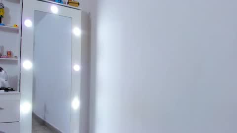 Snapshot of _noahjones chatting on January 18, 2025, 5:41 am _noahjones online show from January 18, 2025, 5:41 am