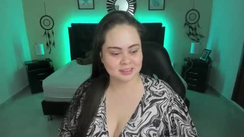 Olivia jones online show from November 23, 2025, 1:11 pm