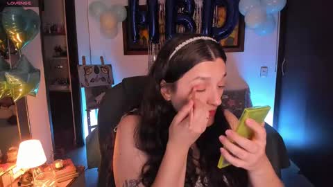 violeta ig  online show from March 9, 2025, 3:22 am