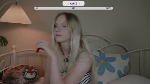 Snapshot of _penisflytrap_ chatting on September 24, 2025, 2:04 am Viktoria online show from September 24, 2025, 2:04 am