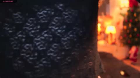 Snapshot of _petitteluna_ chatting on December 20, 2025, 9:38 am Luna online show from December 20, 2025, 9:38 am