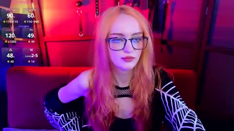 Maisie online show from November 16, 2025, 10:48 pm