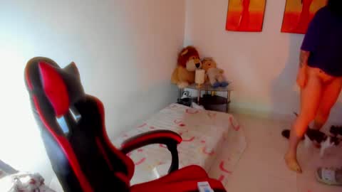 Stefany online show from September 13, 2025, 6:57 am