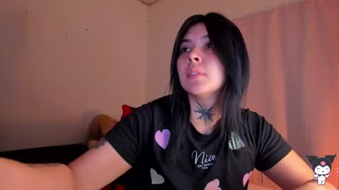 Stefany online show from December 5, 2025, 11:52 am