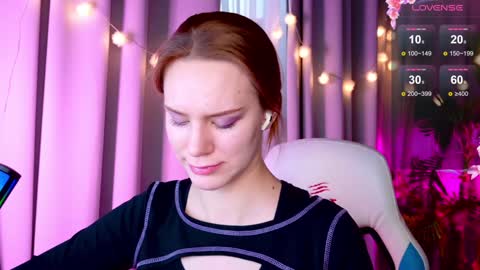 Snapshot of _ramona__ chatting on January 6, 2025, 9:30 am im Amy online show from January 6, 2025, 9:30 am