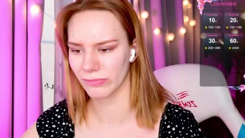 Snapshot of _ramona__ chatting on January 9, 2025, 9:27 am im Amy online show from January 9, 2025, 9:27 am