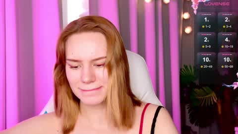 Snapshot of _ramona__ chatting on January 13, 2025, 9:30 am im Amy online show from January 13, 2025, 9:30 am