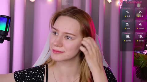 Snapshot of _ramona__ chatting on January 28, 2025, 12:43 pm im Amy online show from January 28, 2025, 12:43 pm