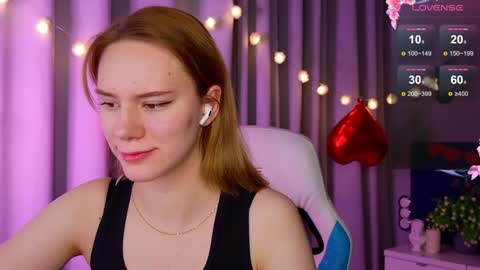 Snapshot of _ramona__ chatting on February 3, 2025, 9:52 am im Amy online show from February 3, 2025, 9:52 am