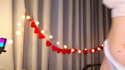 Snapshot of _ramona__ chatting on February 8, 2025, 12:39 pm im Amy online show from February 8, 2025, 12:39 pm