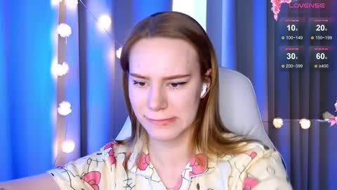 Snapshot of _ramona__ chatting on February 11, 2025, 9:42 am im Amy online show from February 11, 2025, 9:42 am