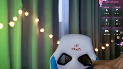 Snapshot of _ramona__ chatting on February 21, 2025, 6:07 am im Amy online show from February 21, 2025, 6:07 am